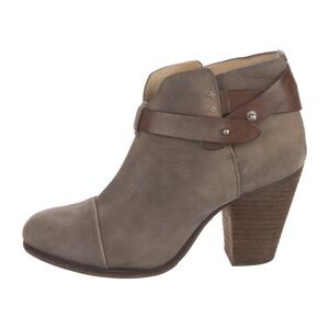 Rag & Bone
Suede Stylish Brown Ankle Boots
Women's Size: 7.5